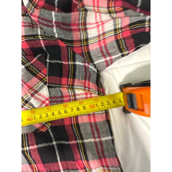Kut from the Kloth Women’s M Red Black Plaid Button Shirt NWT - Picture 5 of 7